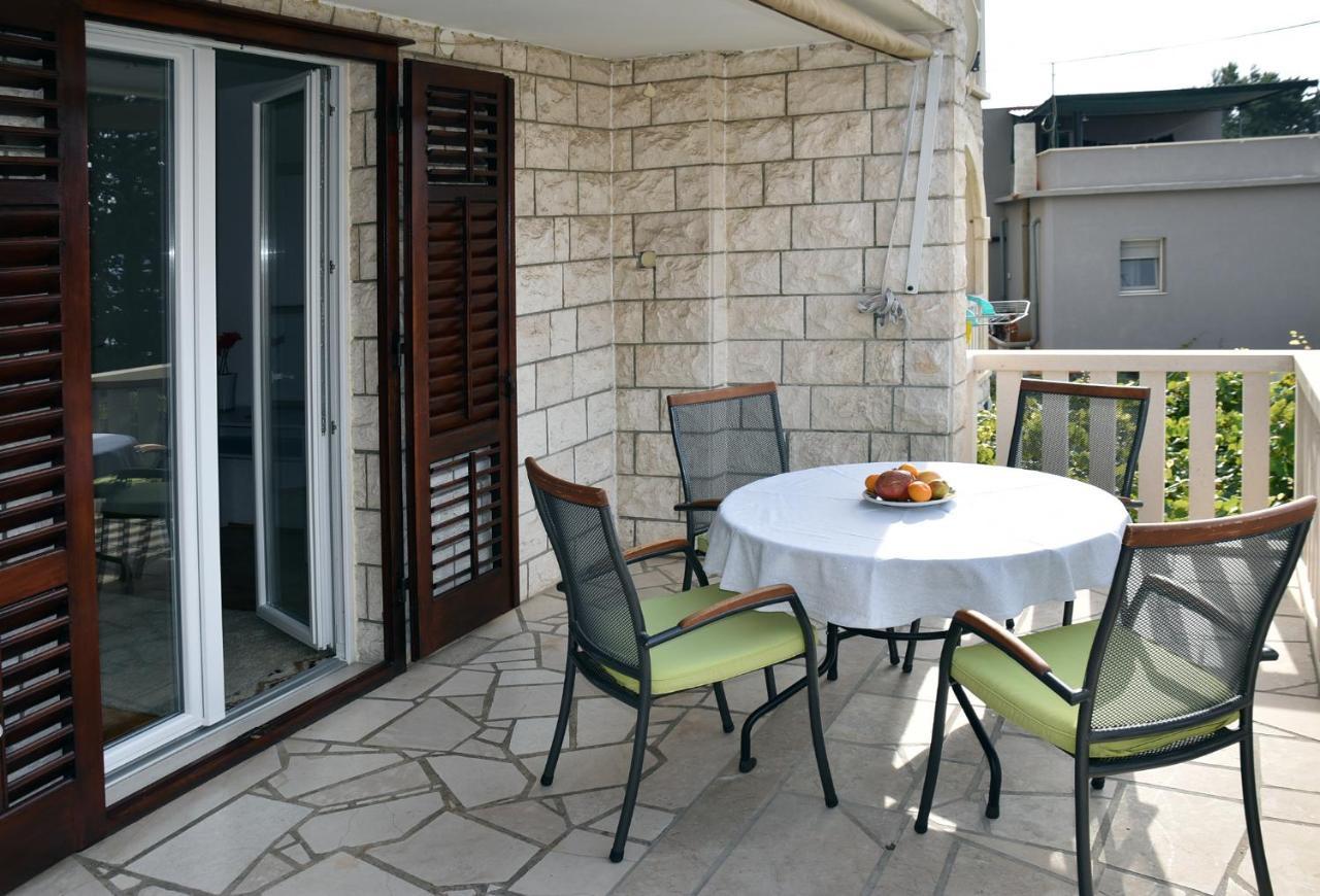 Apartments Villa White House Omiš Exterior foto