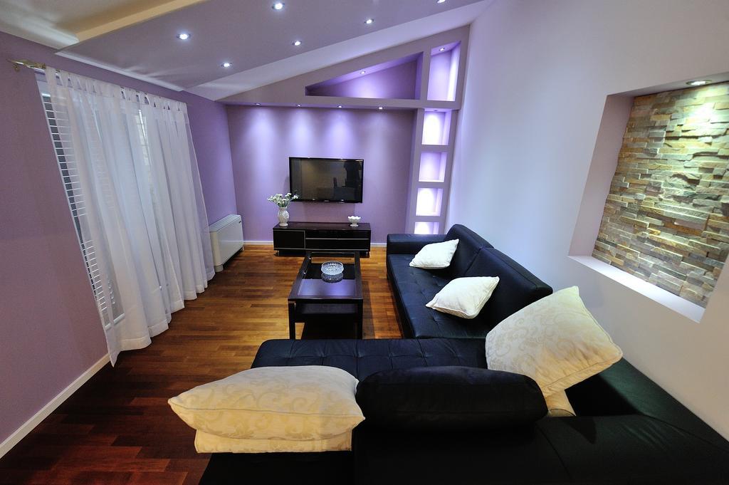 Apartments Villa White House Omiš Habitación foto