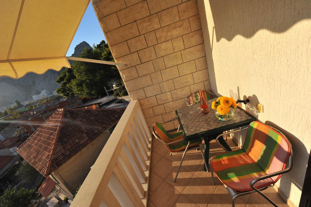 Apartments Villa White House Omiš Habitación foto